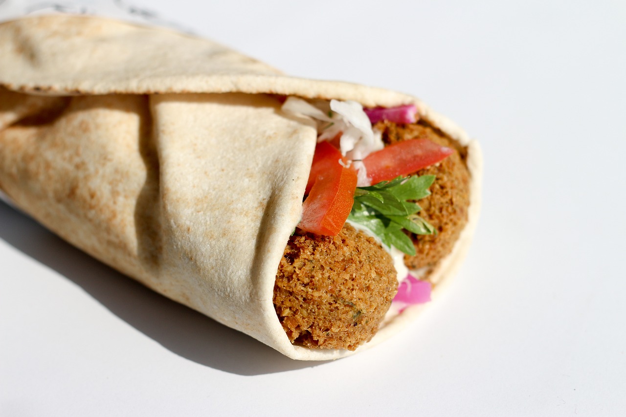 photo montrant un sandwich aux falafels.